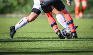 曼联帅位传闻被放大卡里克与弗格森话题引争议｜九游体育官网（配图示意）